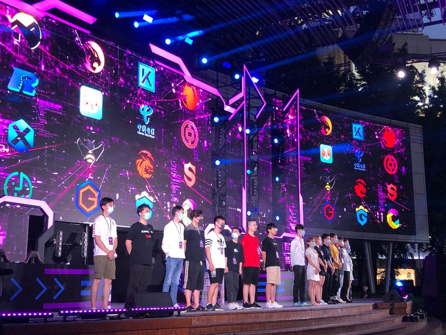 法参加任何 法参加任何